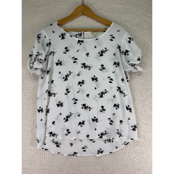 Lilly White Floral Blouse Short Sleeve Flowy Top White Black Women's M - Picture 1 of 11